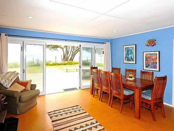 Suitetrails - Carmens Beachside Bach - Waihi Beach Bach