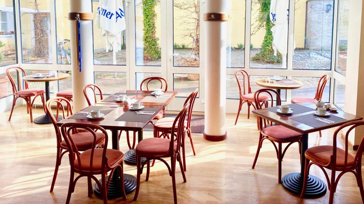 Hotel Alte Post - Housity