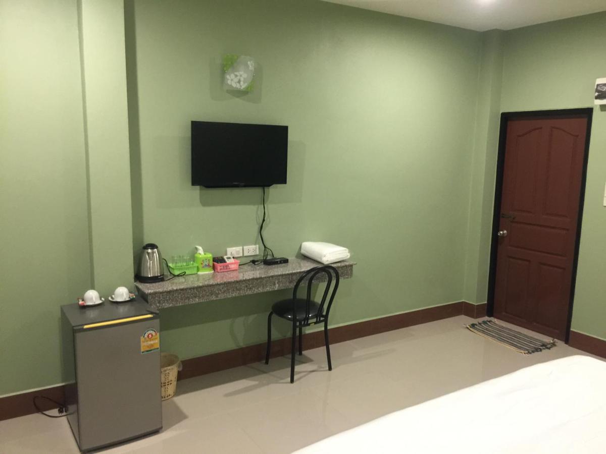 โรงแรมห้วยทราย Huaisai Hotel - Housity