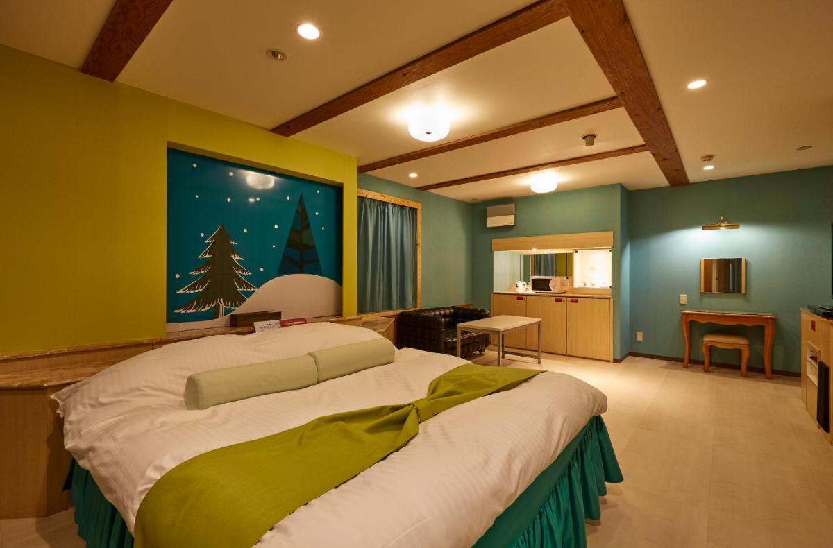 Hotel Christmas (Leisure Hotel) - Housity