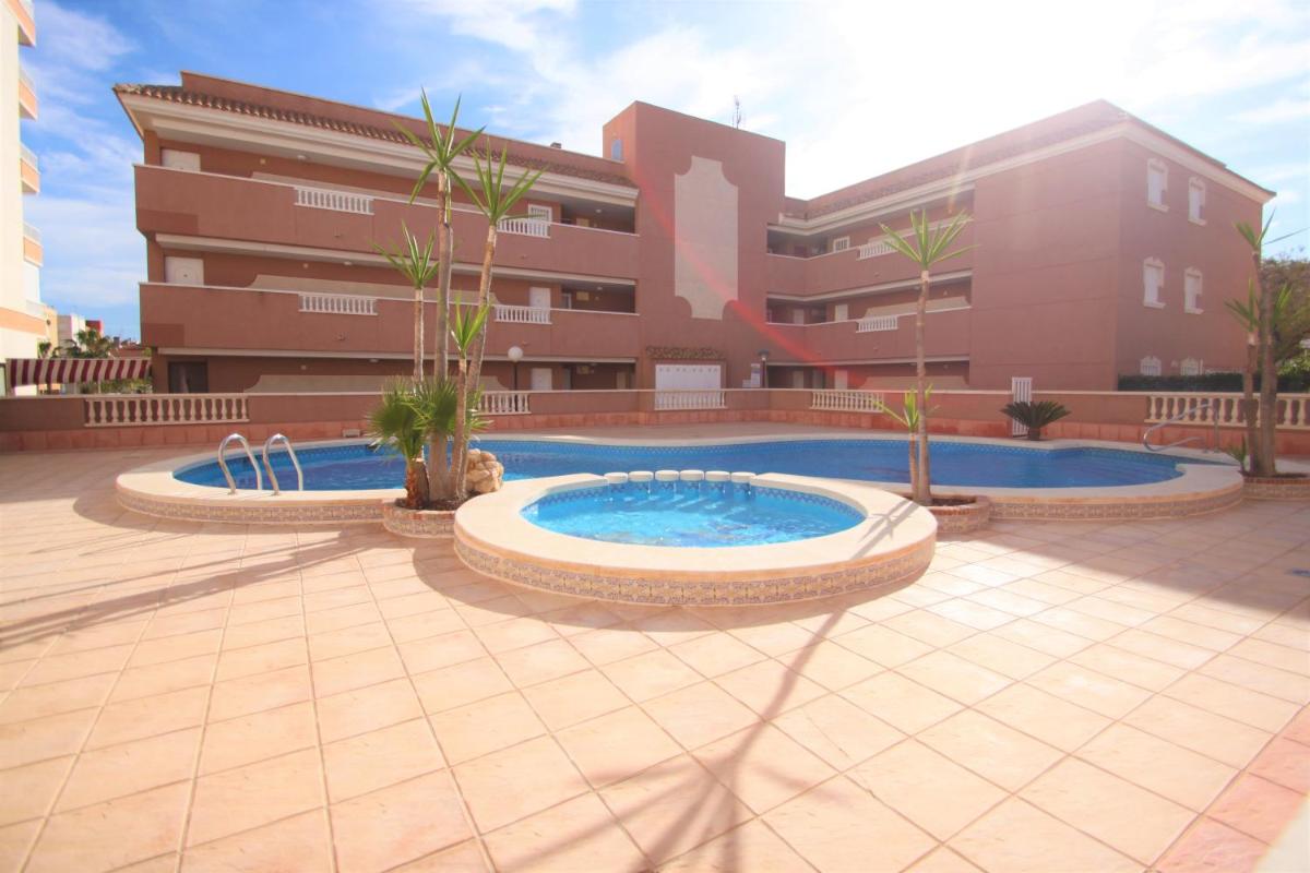 Apartamento CasaTuris en Playa Lisa Santa Pola SP101 - Housity