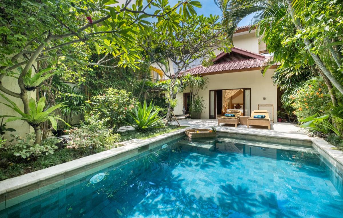 Villa Seriska Seminyak, 5-Star Private Pool Villa, Walk to Dining & Shopping - Hizvo