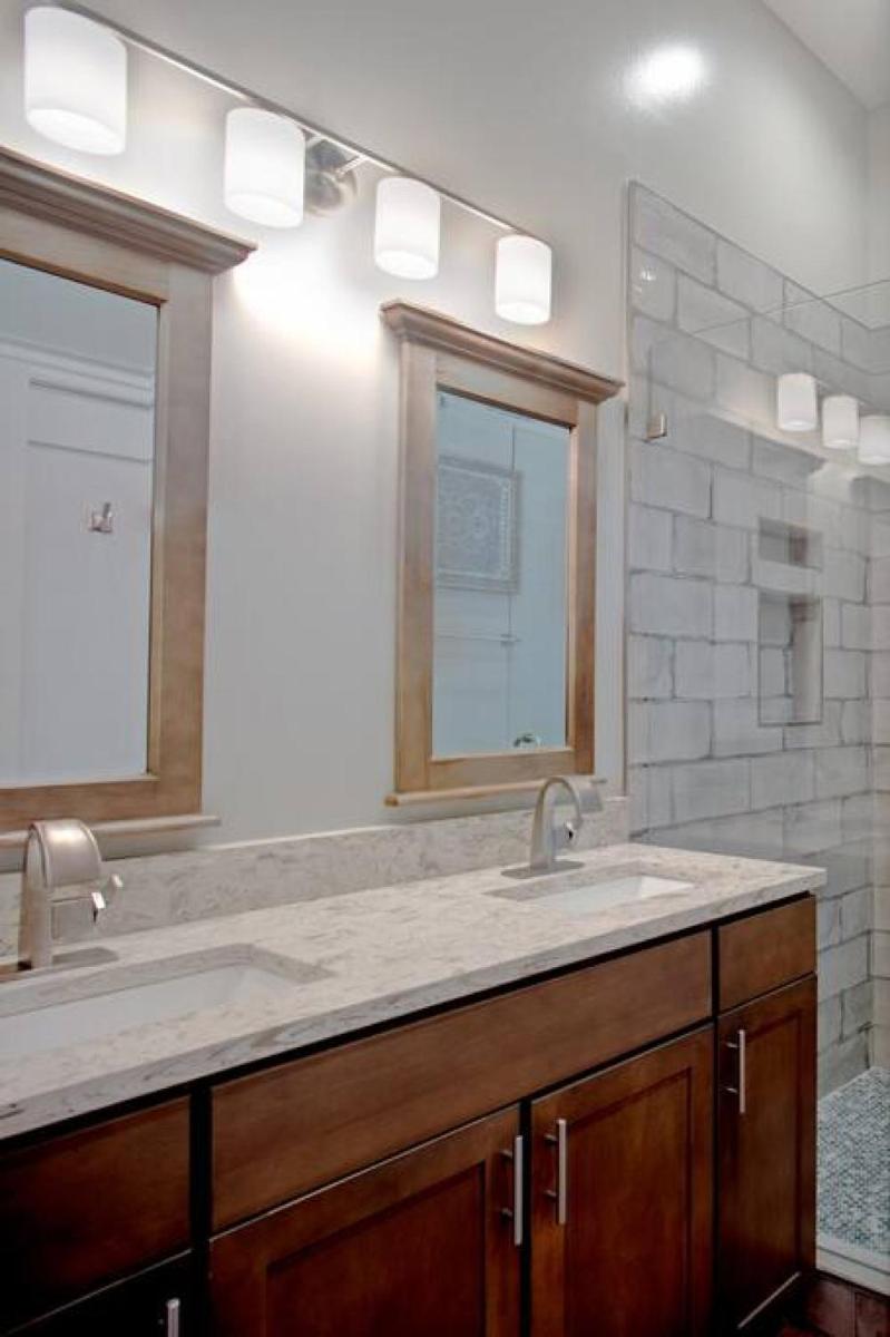 Sophisticated Historic Remodeled 9 bedroom Home - Housity