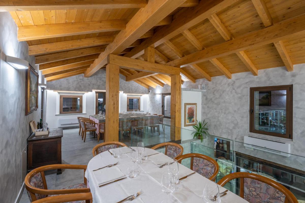 Hotel Roma - Housity