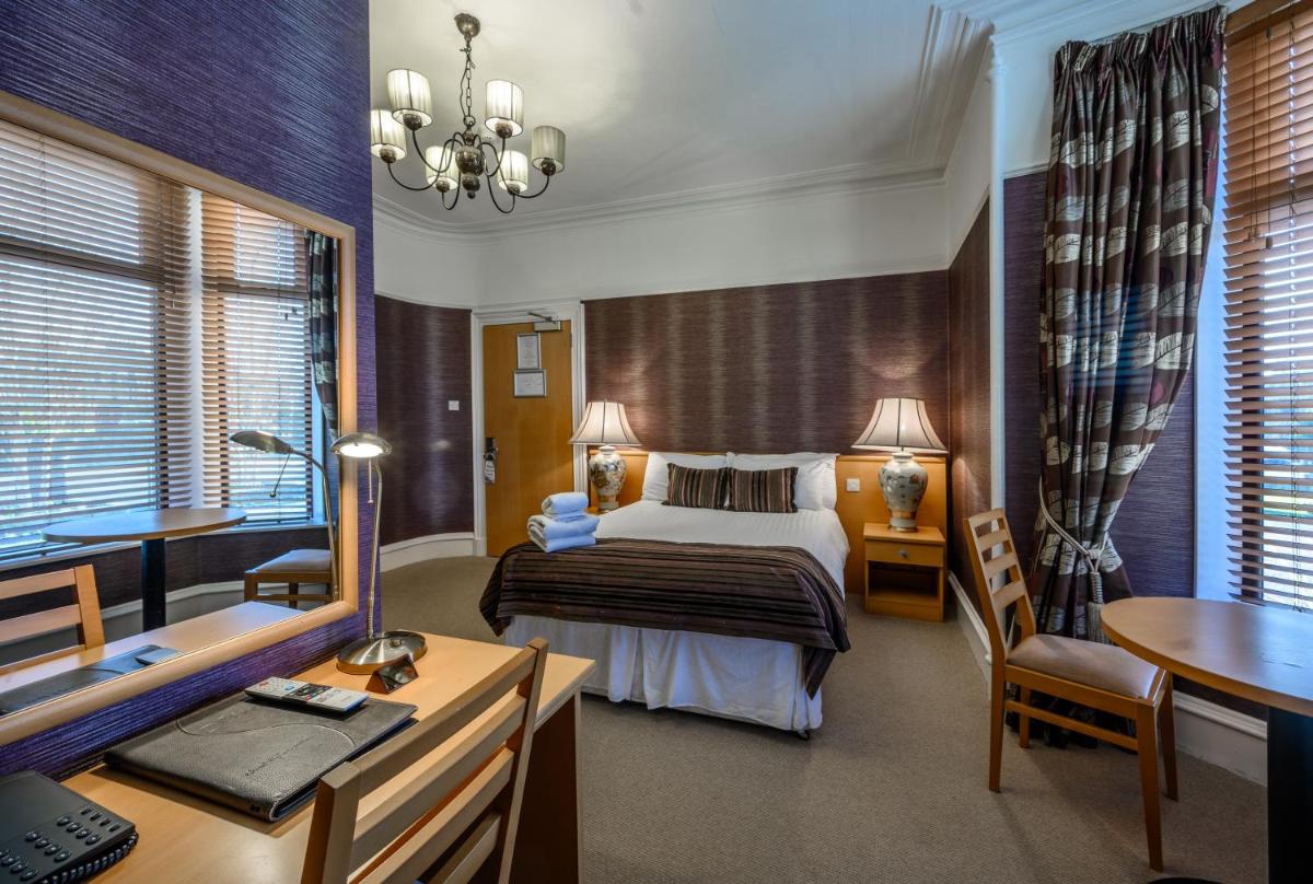 The Dunavon - Housity