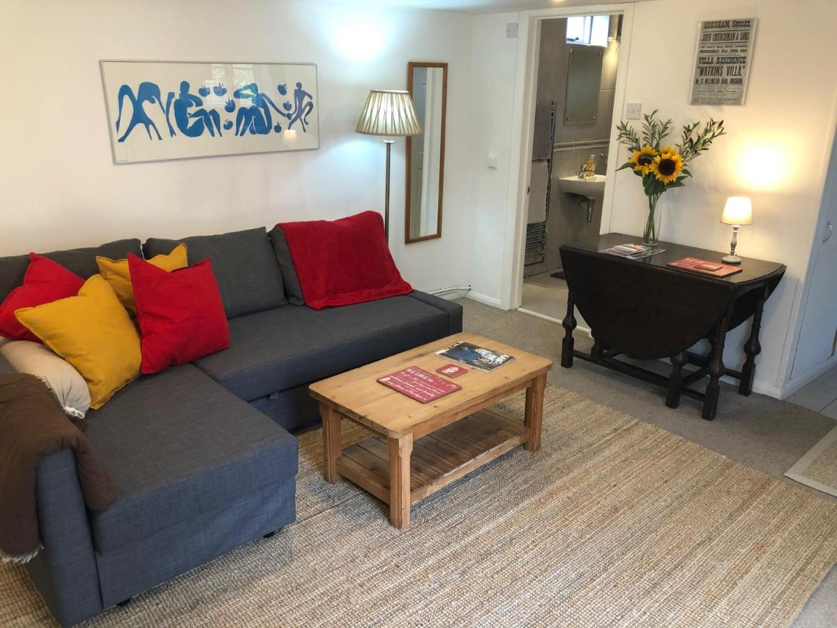 Kristina's Coach House - Housity