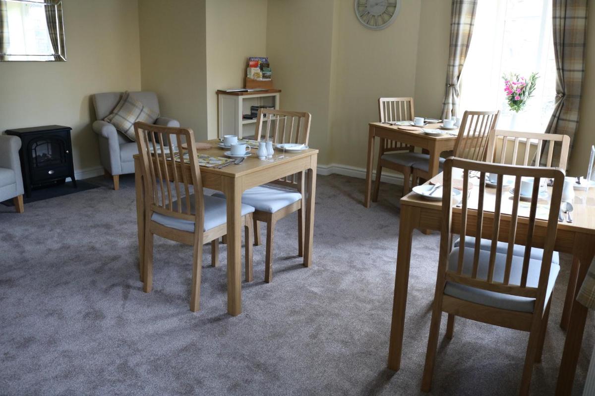 Dent Stores B&B - Housity
