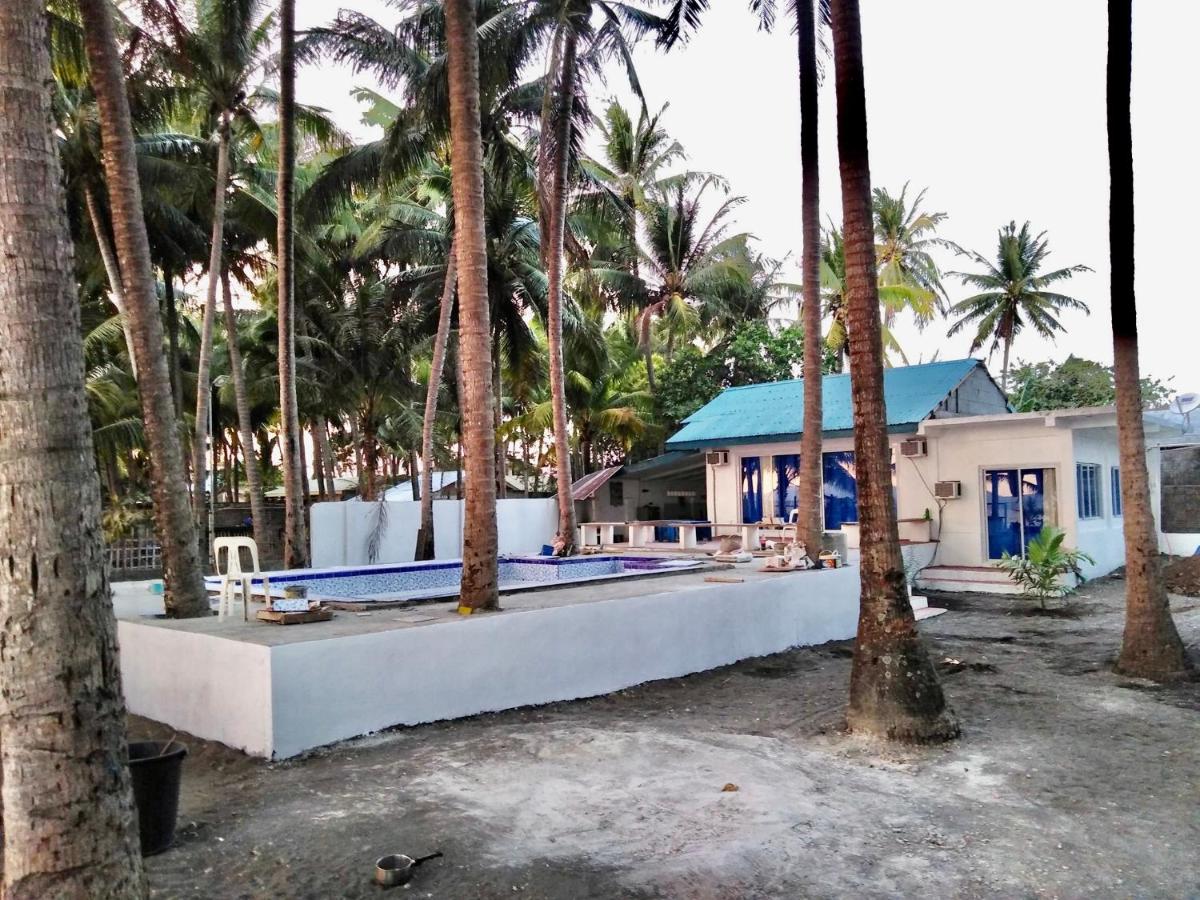 Suitetrails - BATANGAS Beach House & Cabana with Swimming Pool
