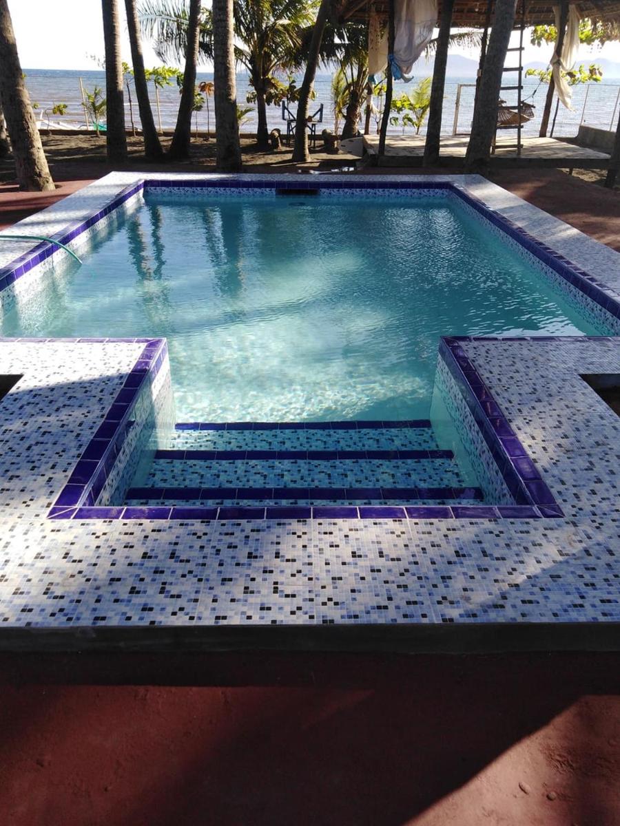 Suitetrails - BATANGAS Beach House & Cabana with Swimming Pool
