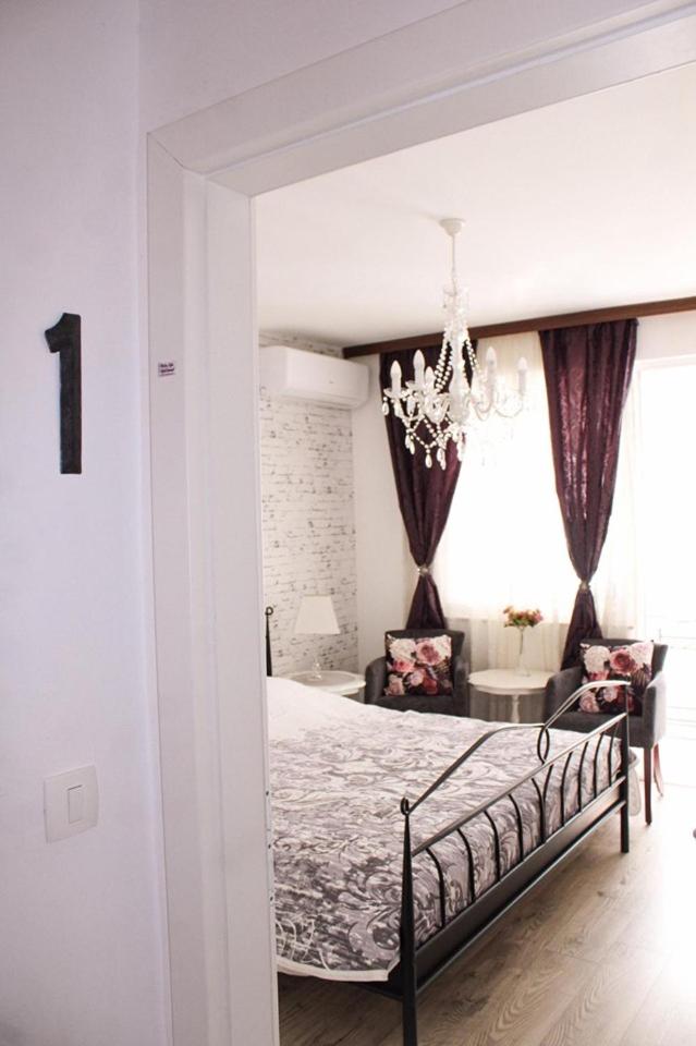 Suitetrails - Bella Elia Apartment