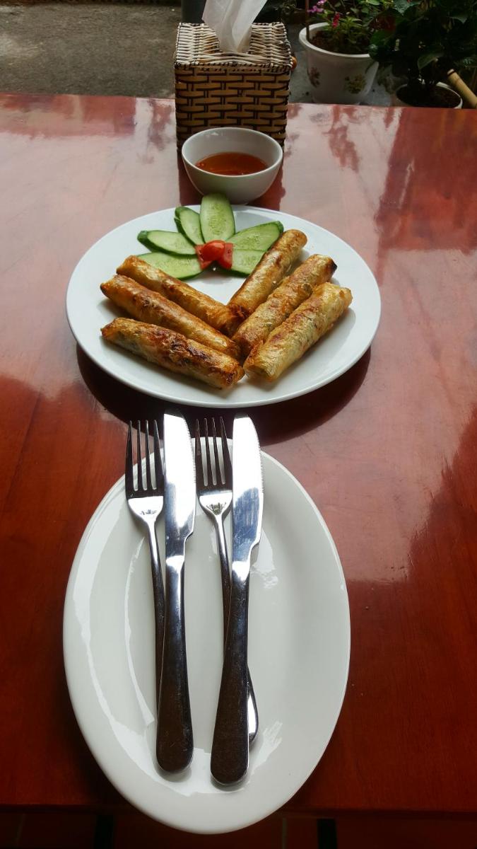 Quang Quang Garden Bonsai Homestay - Housity