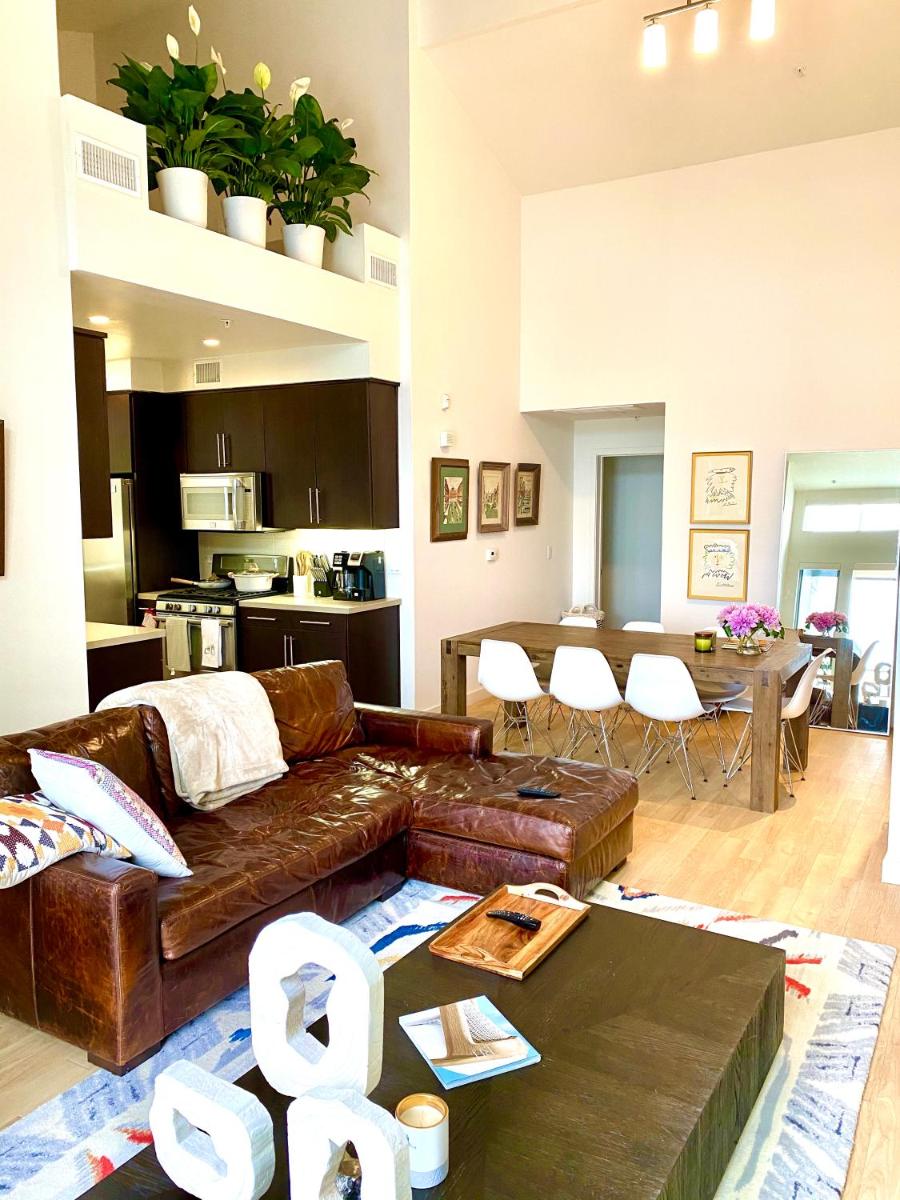 Unique Penthouse Waterfront - Housity