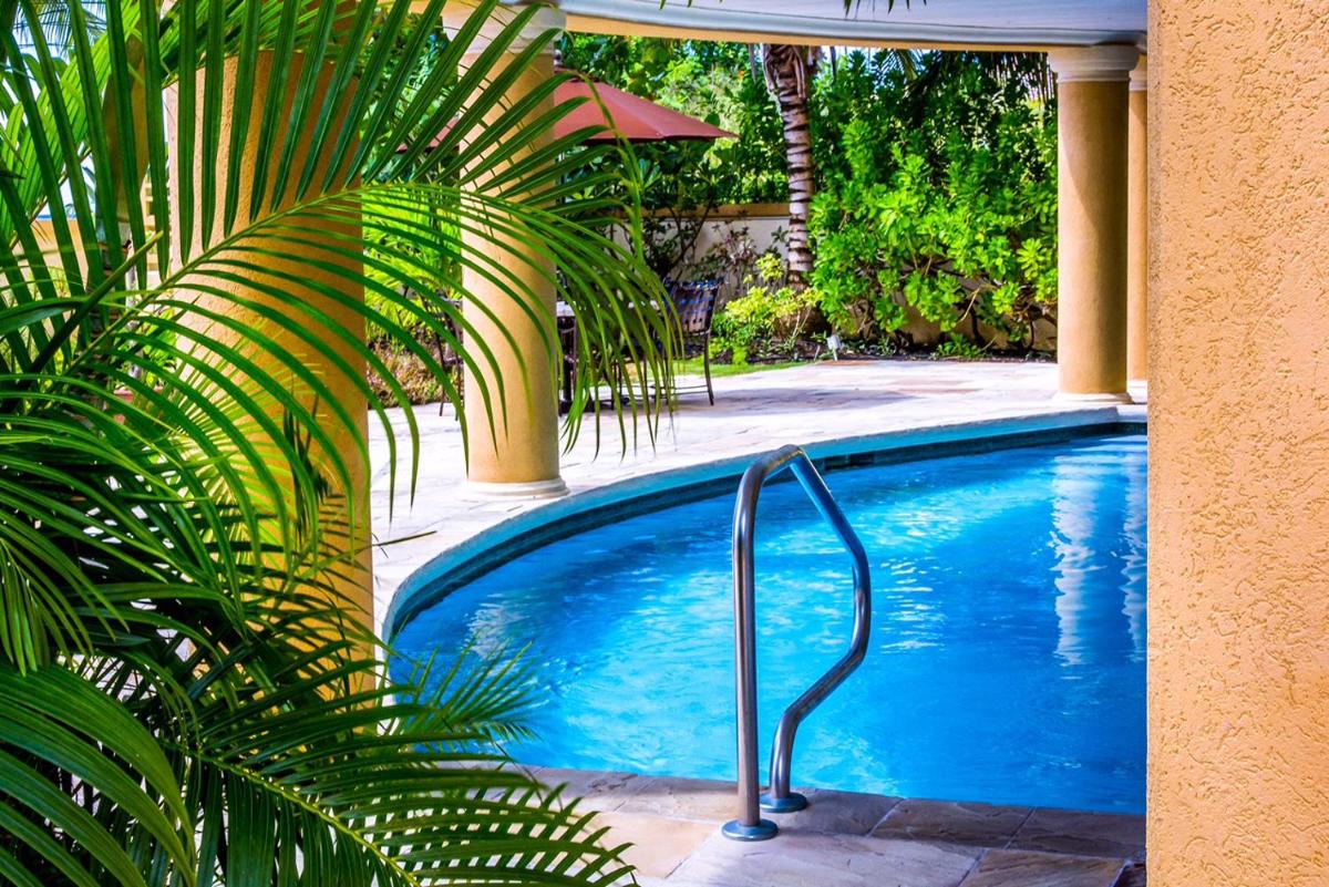 White Sands Beach Condos - Housity
