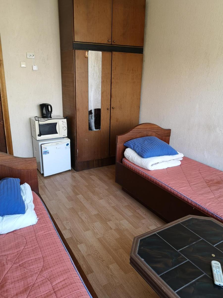 Suitetrails - Chernobyl type rooms in a block flat house