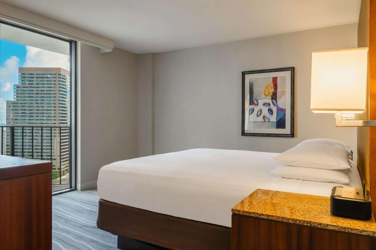 Hyatt Regency Miami - Housity