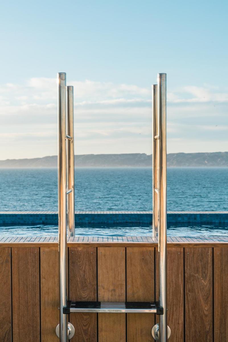 Vue générale sur la mer ou vue sur la mer prise depuis l'hôtel