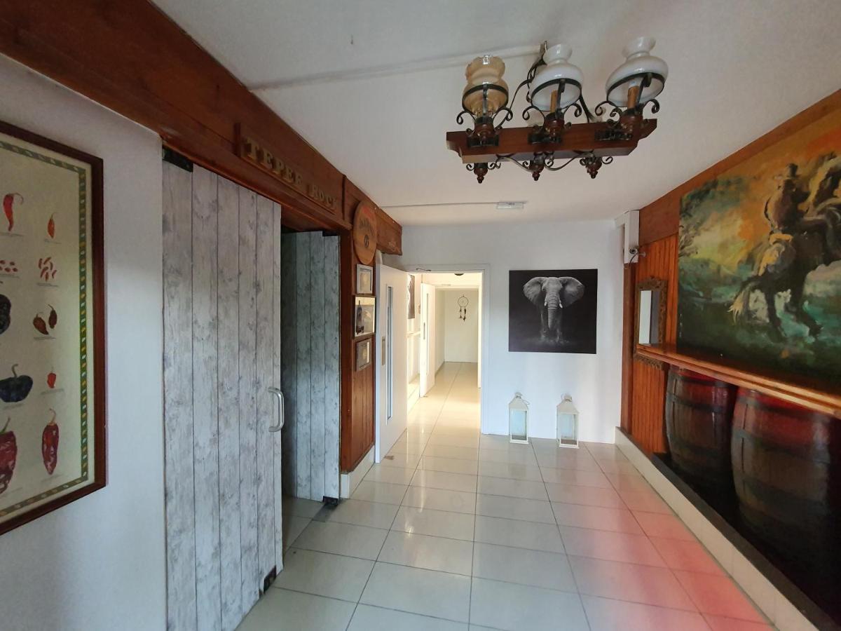 Mylos Court Apartments - Housity