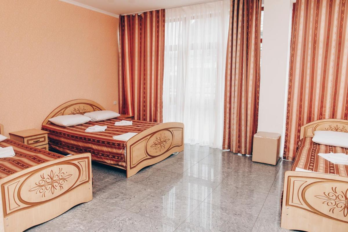 Versal 2 Guest House - Housity