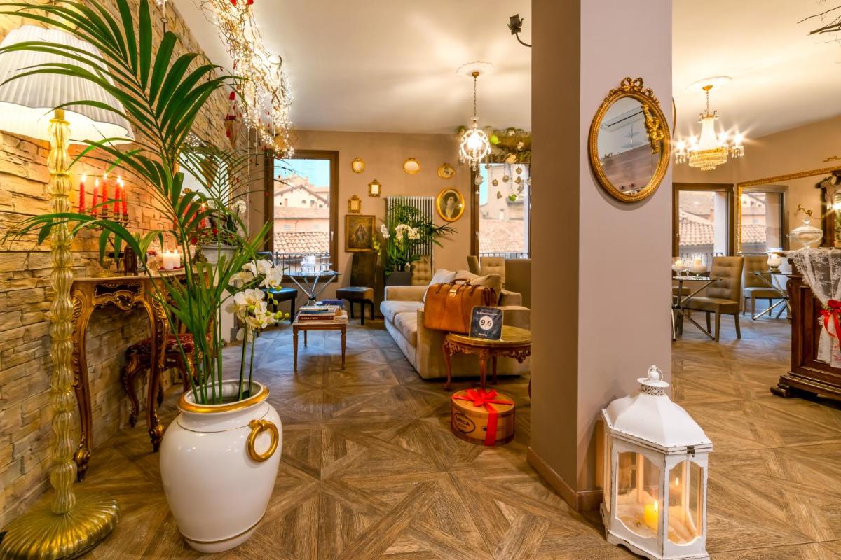 051 Room & Breakfast - Housity