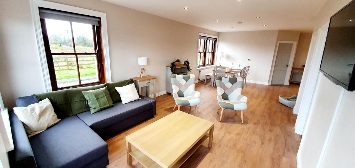 Riverside Marina Apartments - Housity
