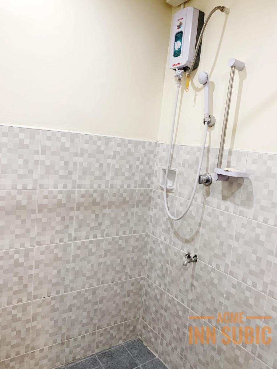ACME Inn Subic - Housity