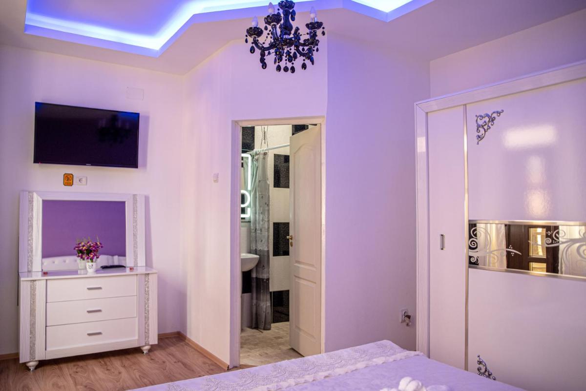 Casa Robi - Housity