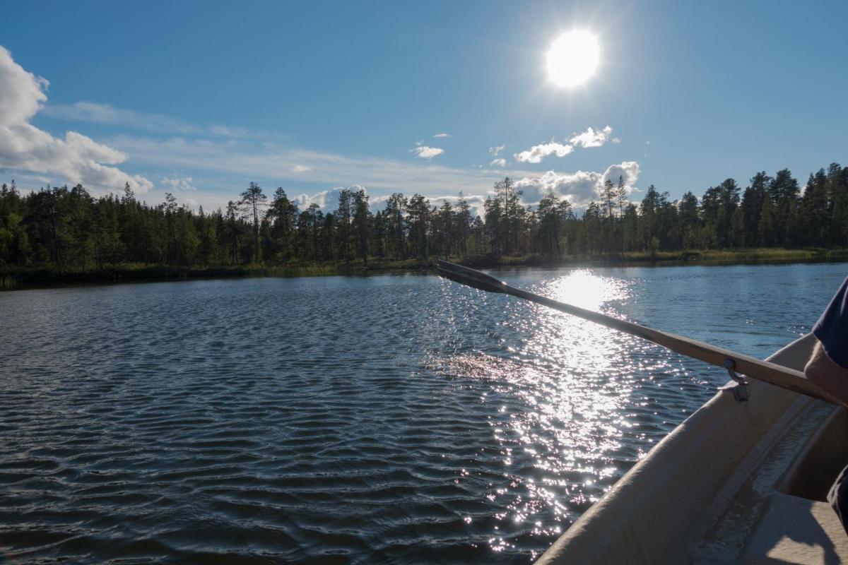 Mökki - The White Blue Wilderness Lodge - Housity