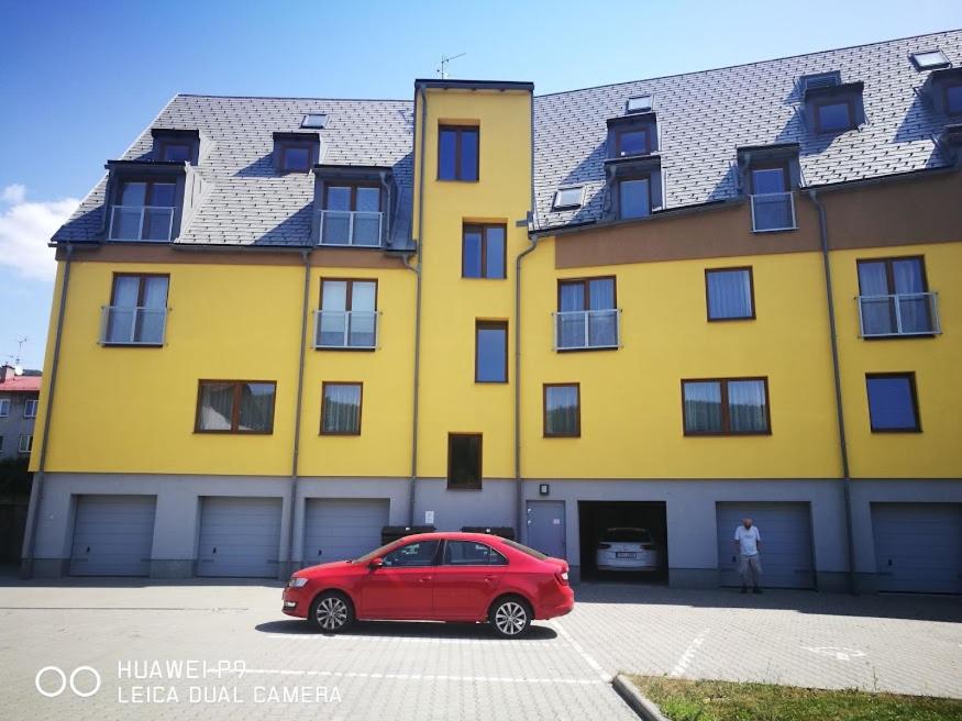 Apartmán - mezonet , Deštné - Housity