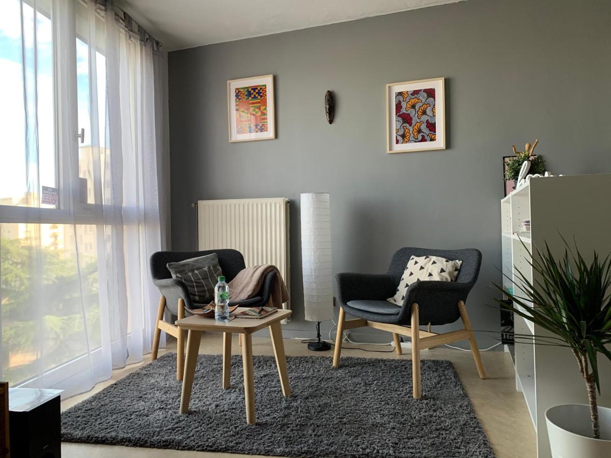 Woézon Na Mi - Housity