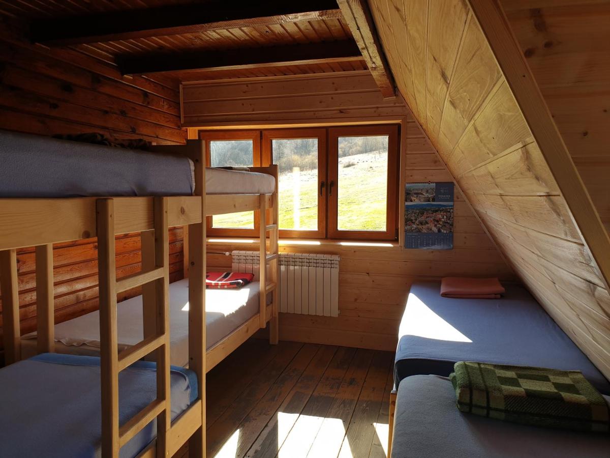 Bacówka PTTK Jaworzec - Housity
