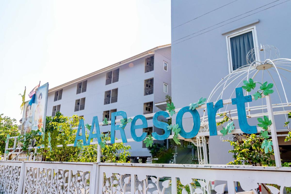 AA Resort Hotel - Housity