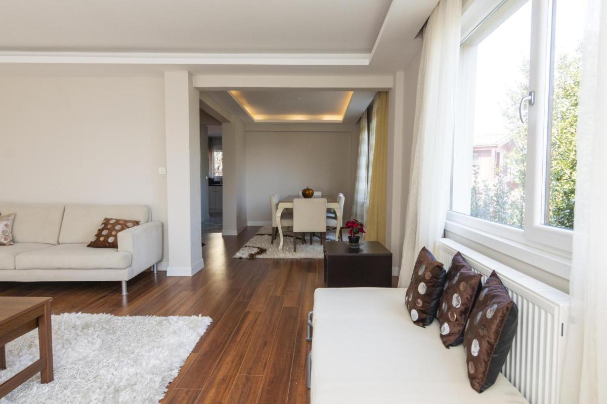Stunning Duplex with Amazing Bosphorus View - Housity