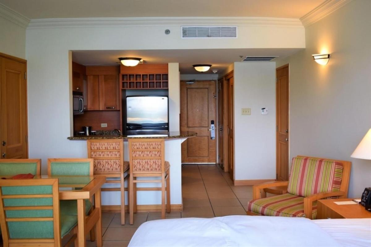 Parlor w Ocean & Lagoon view 2 guests + parking (F11) - Housity