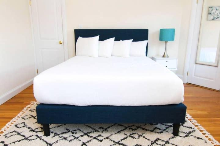 Stylish Apartment in Malden. 20 min from Boston - Housity