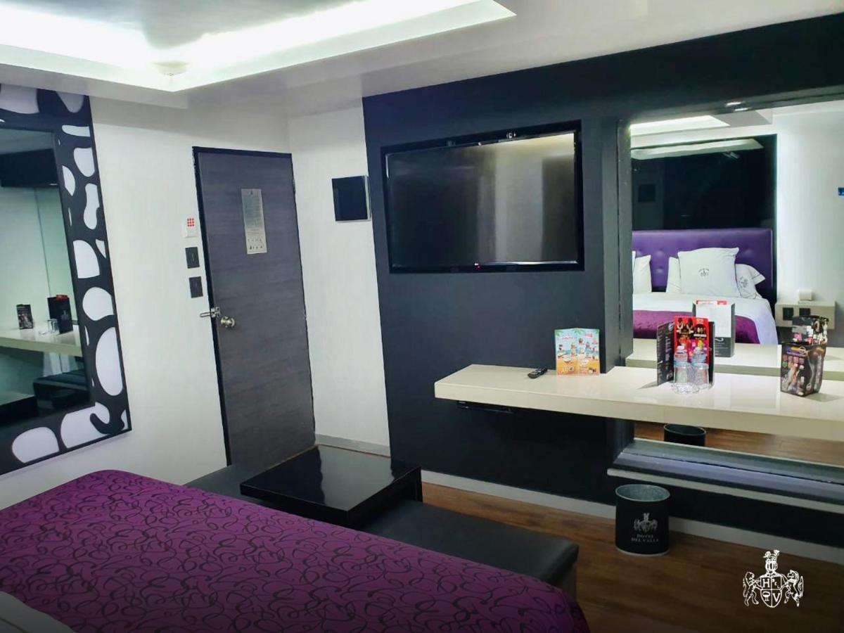 Hotel Del Valle - Housity