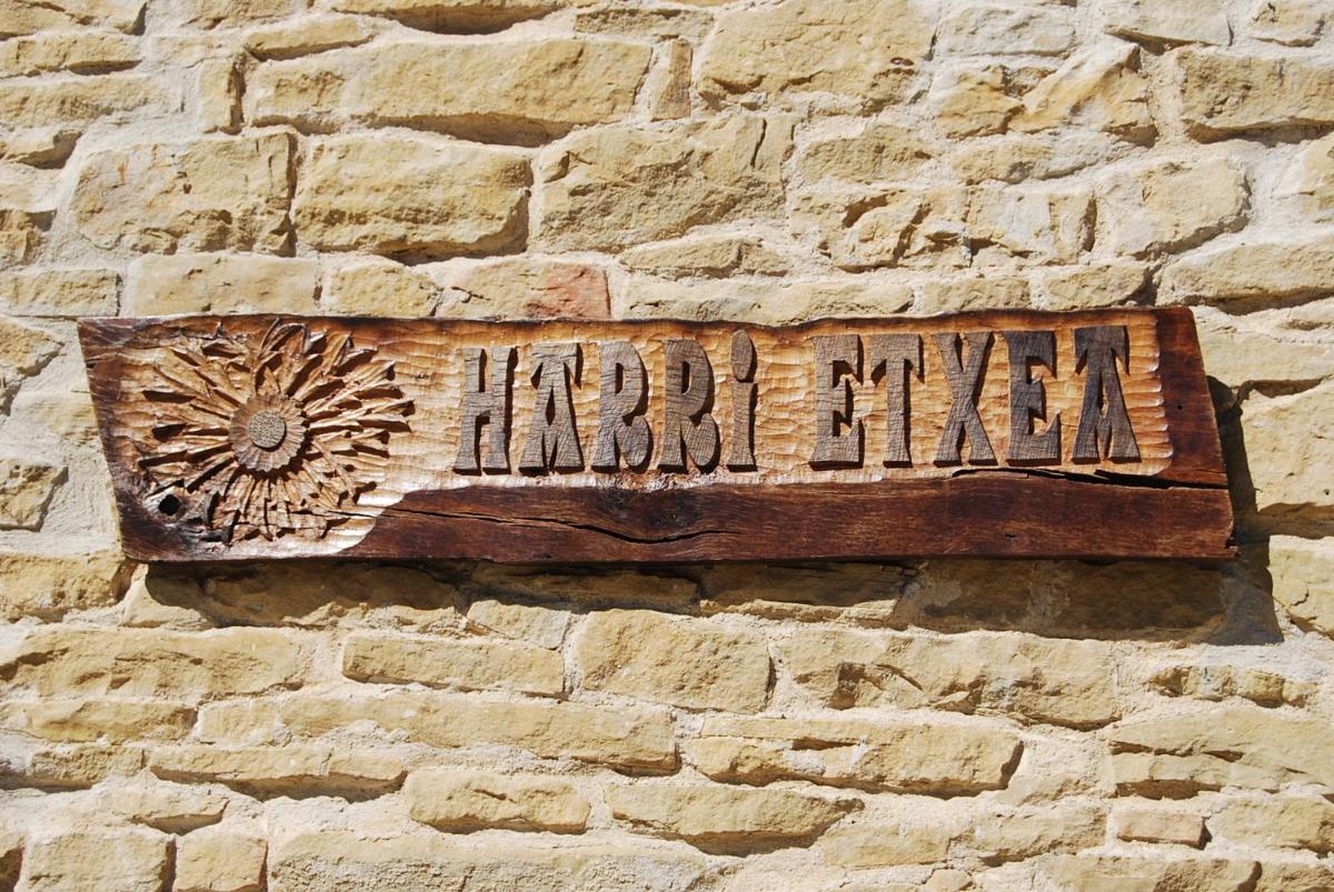 Casa Rural Harri Etxea - Housity