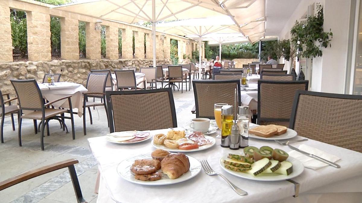 Garbí Costa Luz - Housity