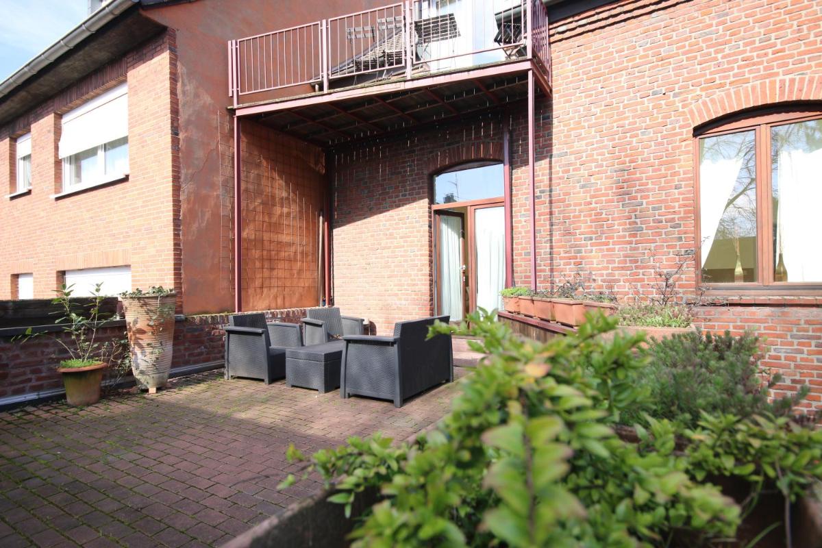 Moderne Studio Apartments und 4 Zimmer Wohnungen in Oberhausen, ideal für Geschäftsreisende und Monteure - Housity