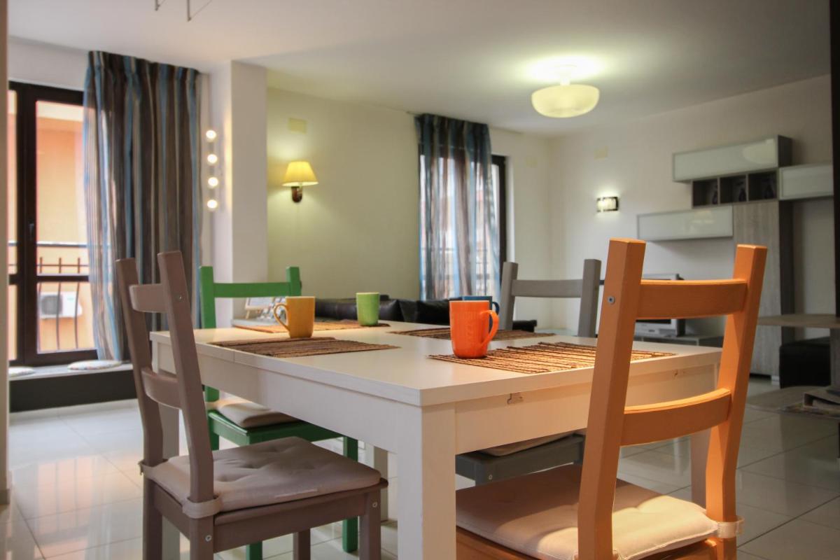 Trendy & Deluxe Apartment - Housity