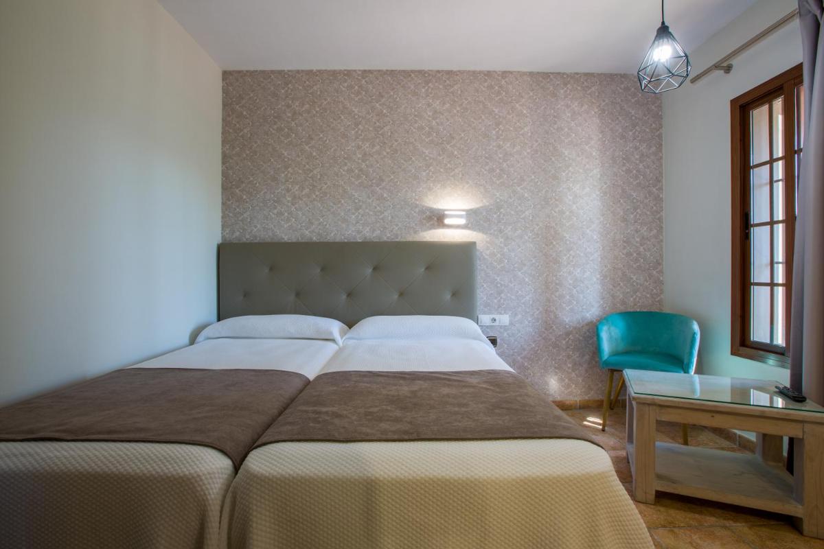 Hostal Don Joaquín Alora - Housity