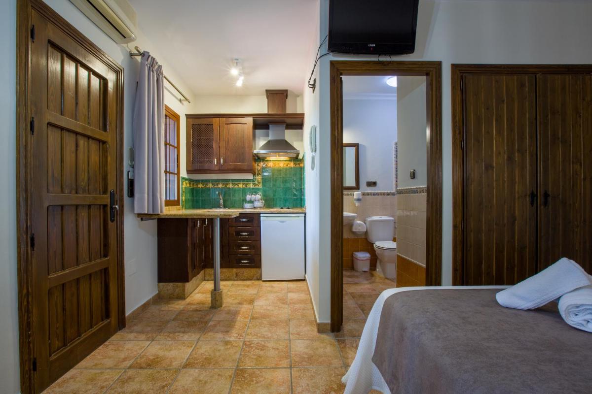 Hostal Don Joaquín Alora - Housity