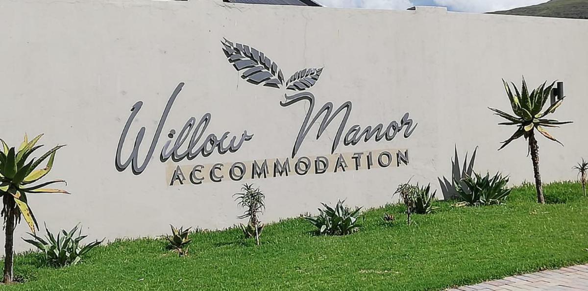 WILLOW MANOR - Housity