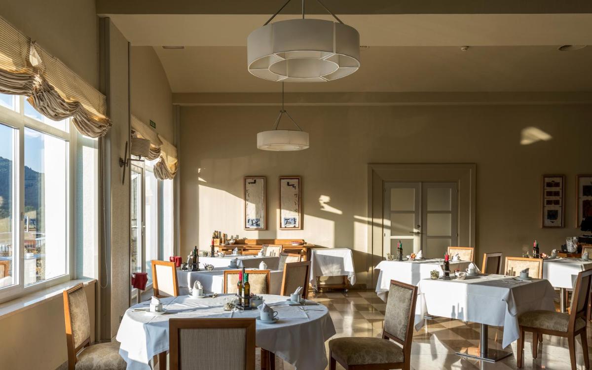 Parador de Vic-Sau - Housity