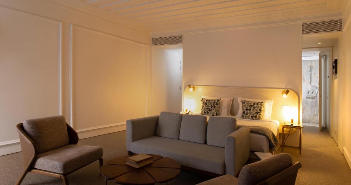 Uma área de estar em Lisboa Pessoa Hotel