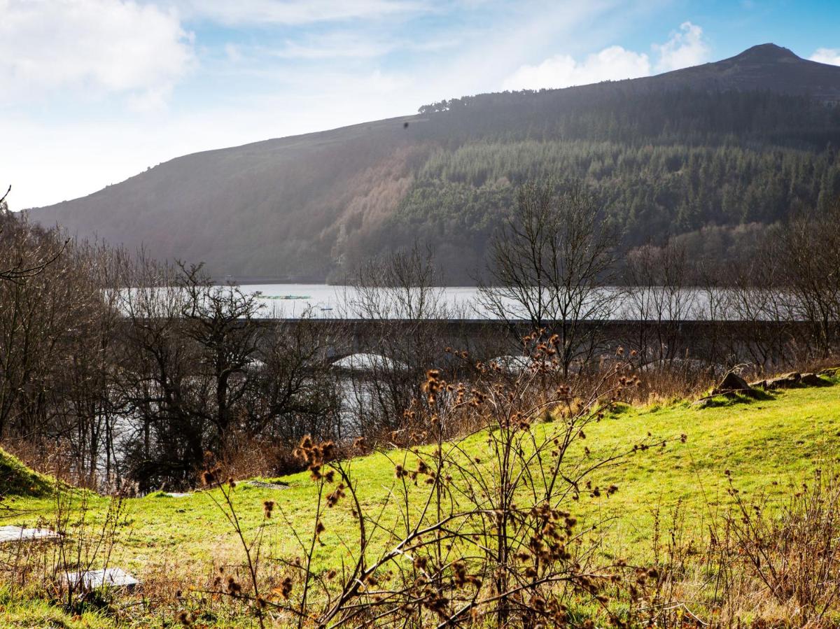 OYO Ladybower Inn - Housity
