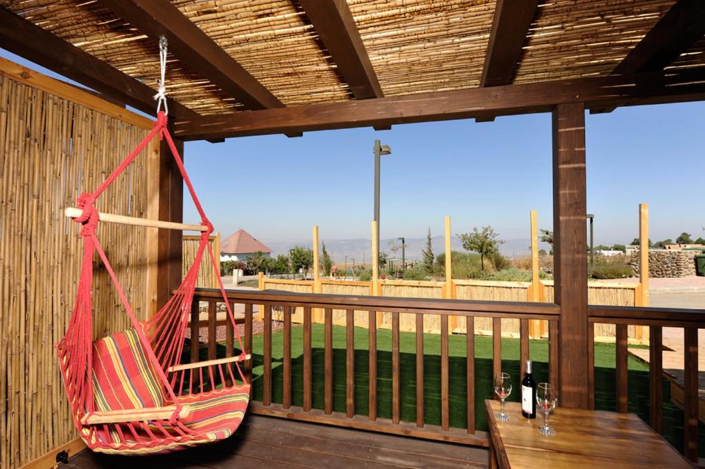 Noam Suites - Housity