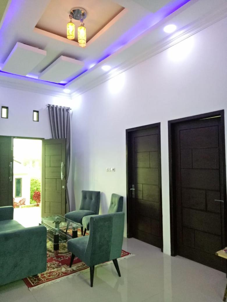 Suitetrails - Villa SINGGALANG Syariah