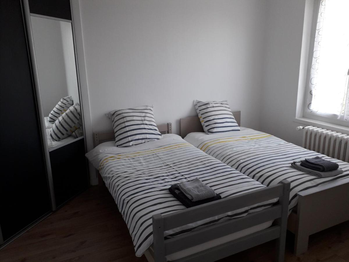 Le Corto - Housity