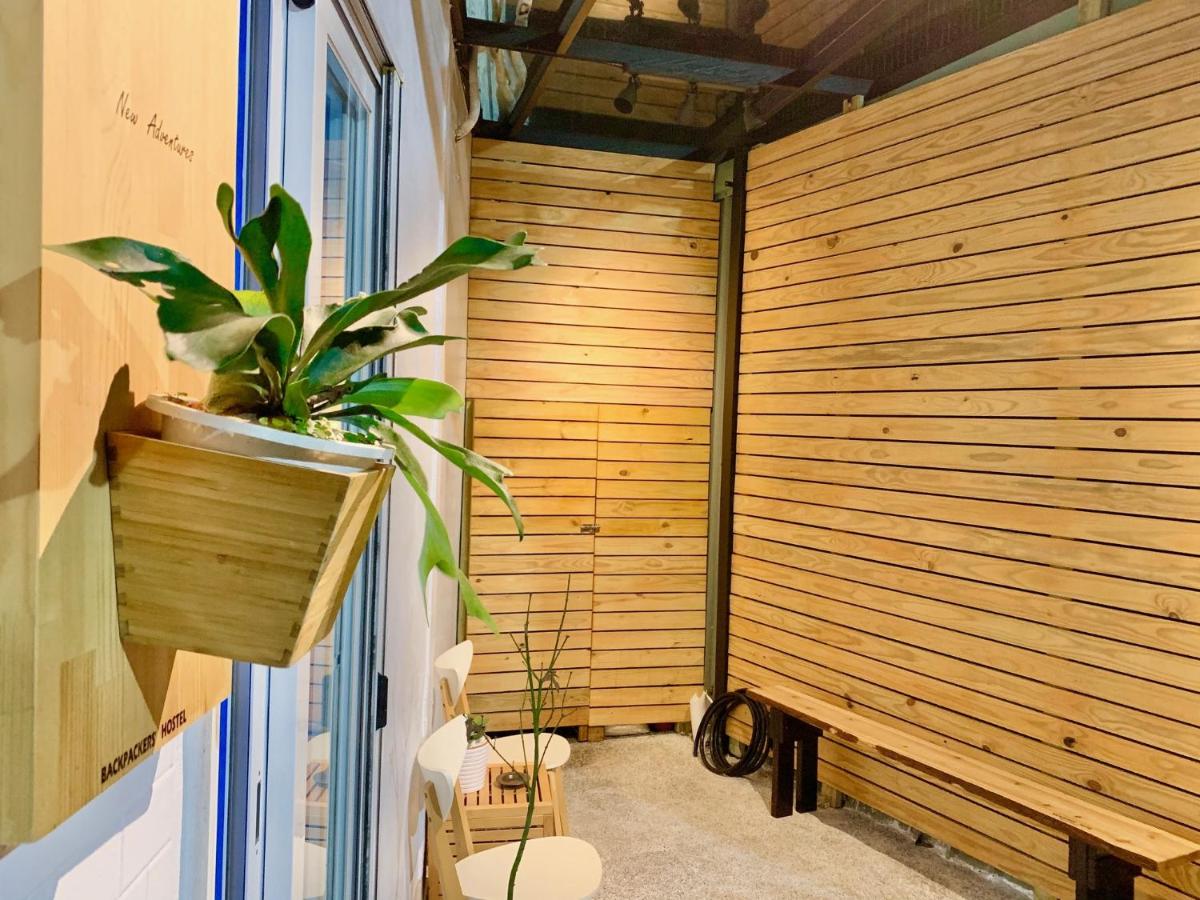 Backpackers' Hostel Taoyuan Airport - Housity