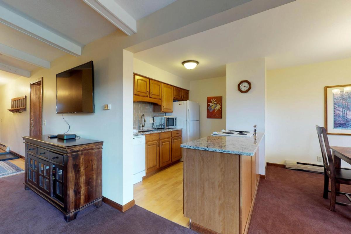 Lake Cliffe 302 - Housity